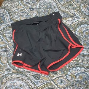 💗💗Gray/Coral Under Armour Shorts